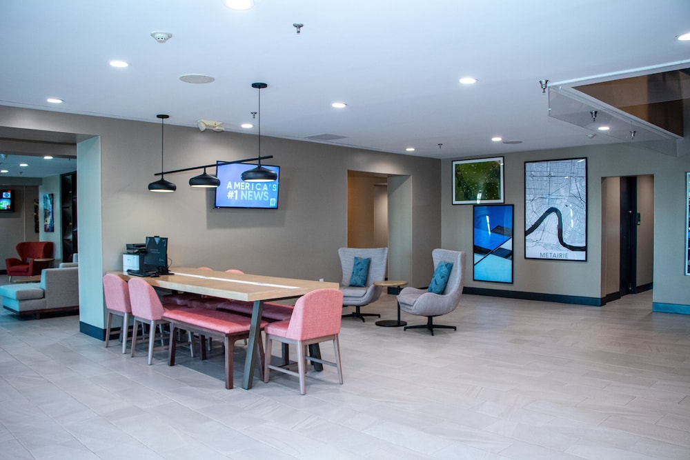 Holiday Inn Metairie New Orleans by IHG