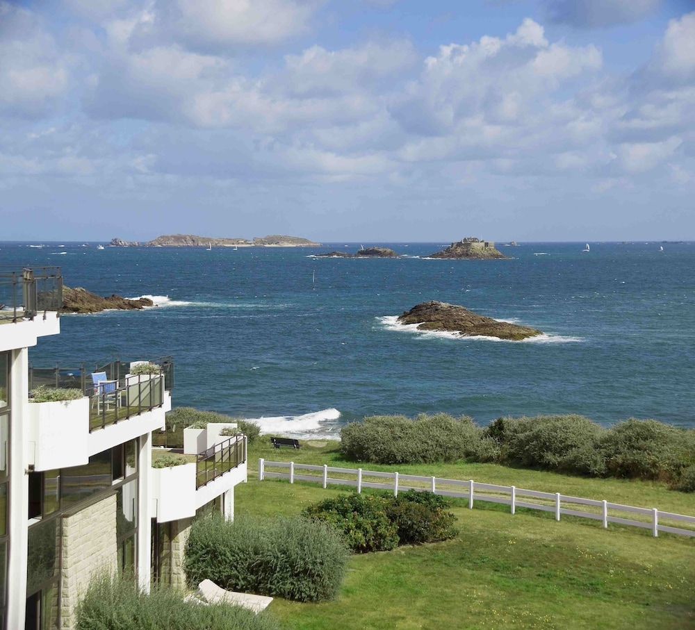 Hôtel Emeria Dinard Thalasso & Spa photo 3