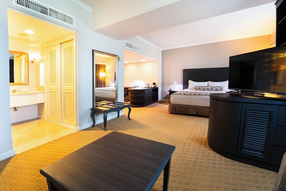 Crowne Plaza Managua By IHG