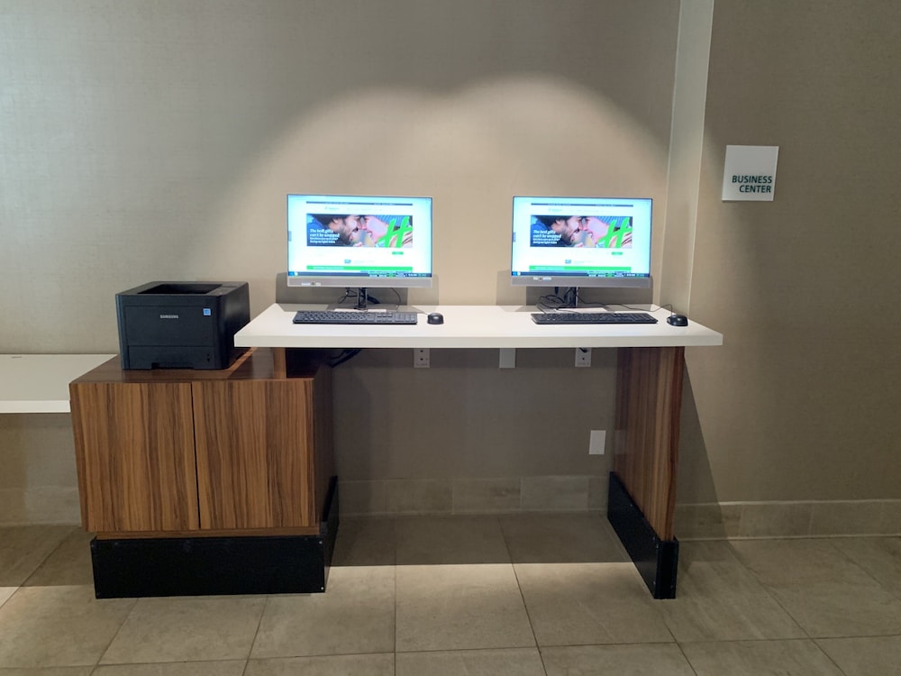 Holiday Inn Los Angeles - LAX Airport by IHG photo 4