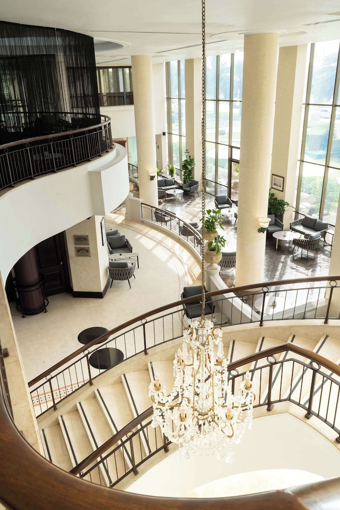 Radisson Blu Hotel & Resort, Abu Dhabi Corniche photo 2