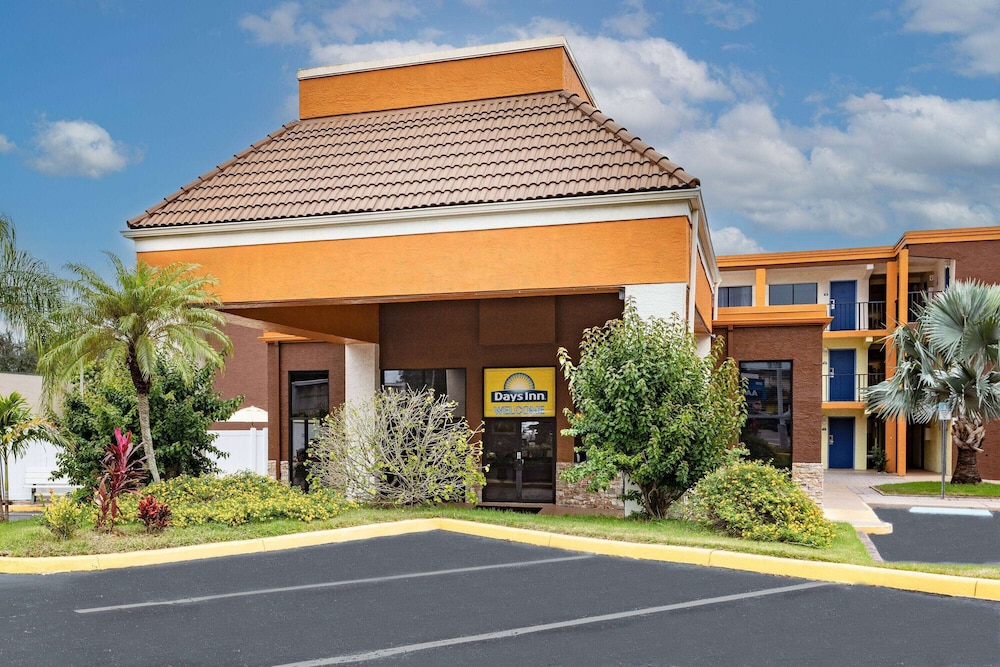 Days Inn by Wyndham N Orlando/Casselberry