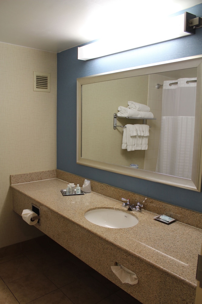 Courtyard by Marriott Pittsburgh University Center
