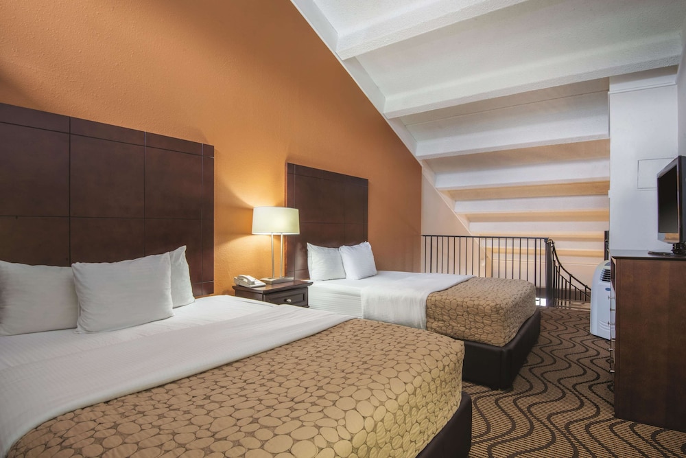 La Quinta Inn & Suites by Wyndham Silverthorne - Summit Co