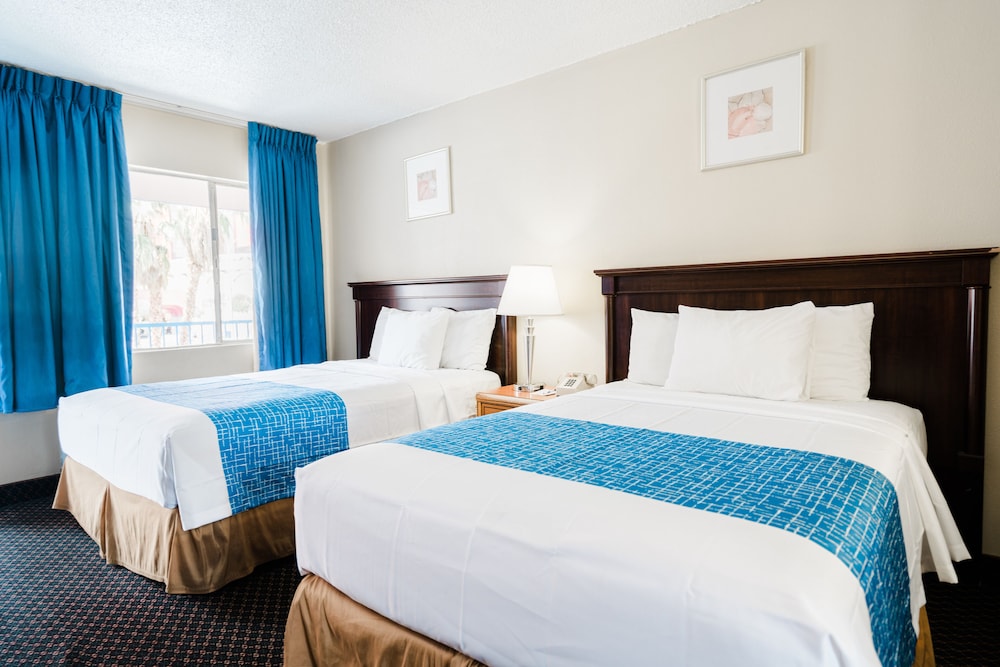 Travelsuites Inn
