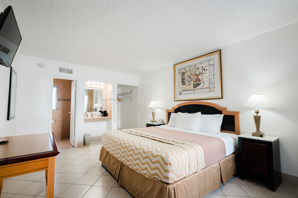 Travelsuites Inn