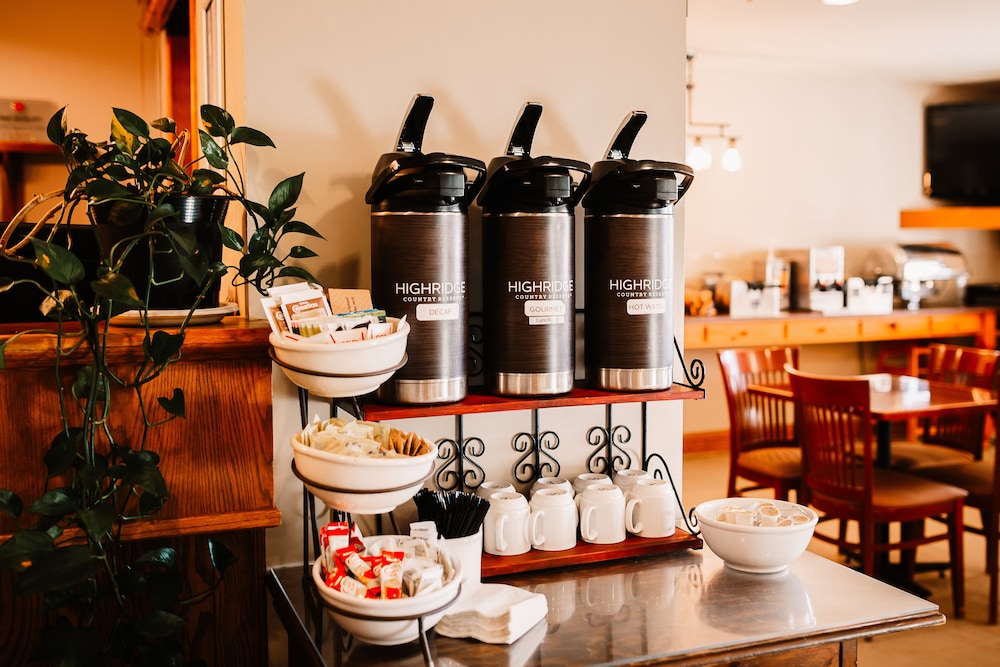 Travelodge Suites by Wyndham Regina / Eastgate Bay