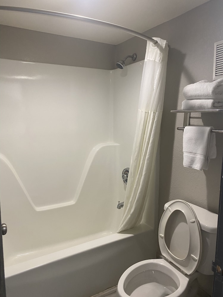 Days Inn by Wyndham Moss Point Pascagoula
