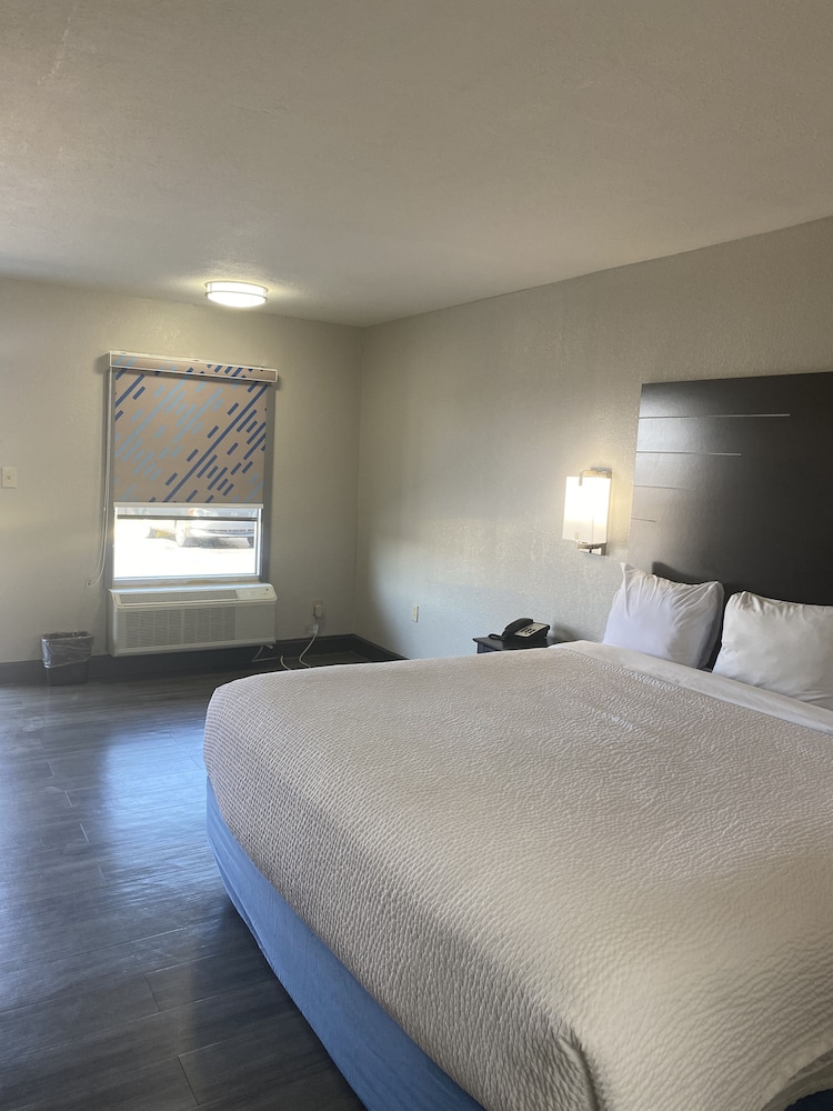 Days Inn by Wyndham Moss Point Pascagoula