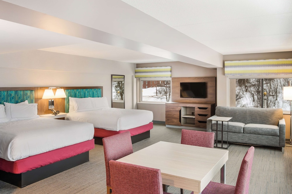 Hampton Inn & Suites Houghton
