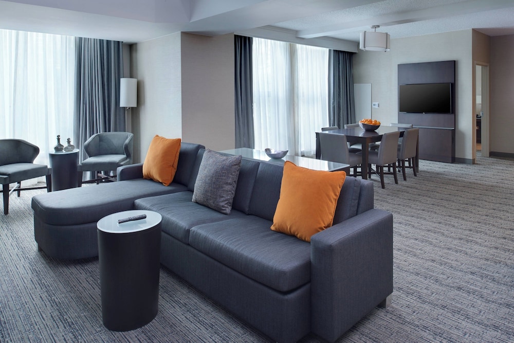 Chicago Marriott Suites O Hare photo 2