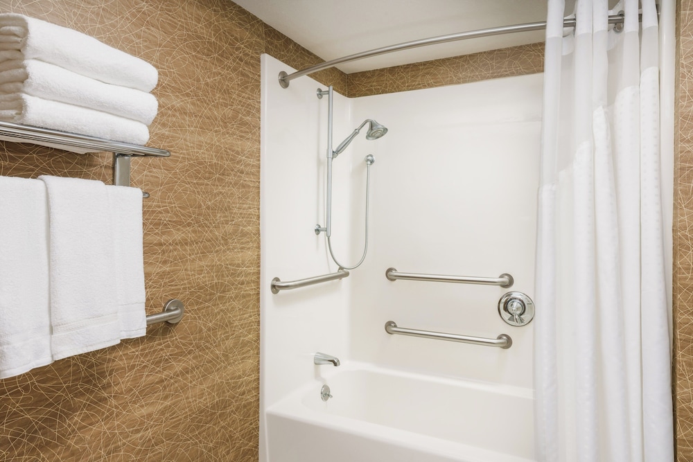 Holiday Inn Express Brockton - Boston by IHG