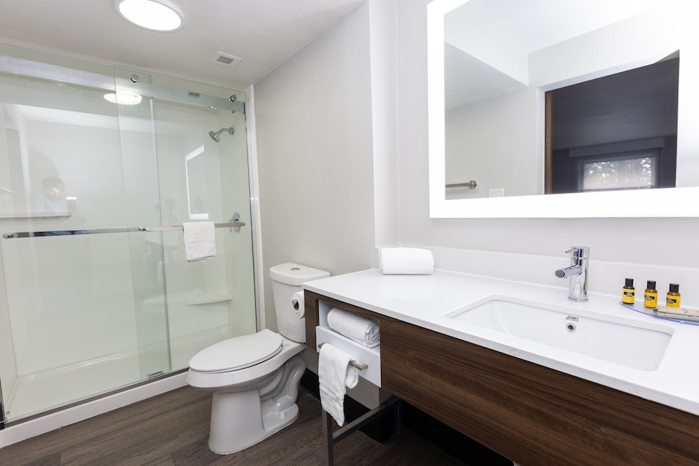 Bhagat Hotels Stone Mountain Atlanta BW Signature Collection