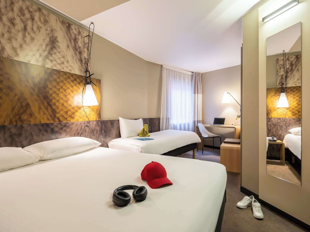 ibis Brussels City Centre photo 4