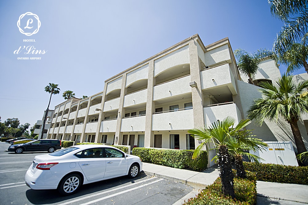 Hotel d’Lins Ontario Airport photo 5