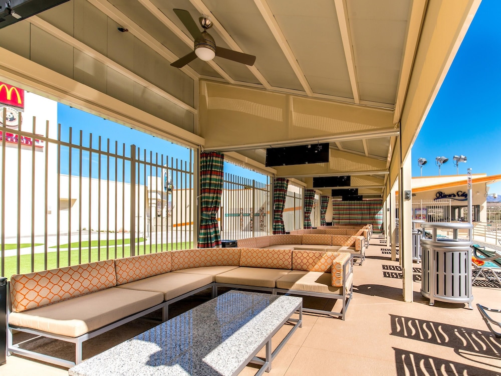 The Aquarius Casino Resort, BW Premier Collection