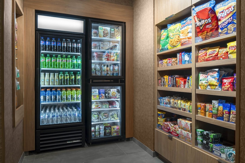 Fairfield Inn & Suites by Marriott Dallas DFW Airport North/ Irving
