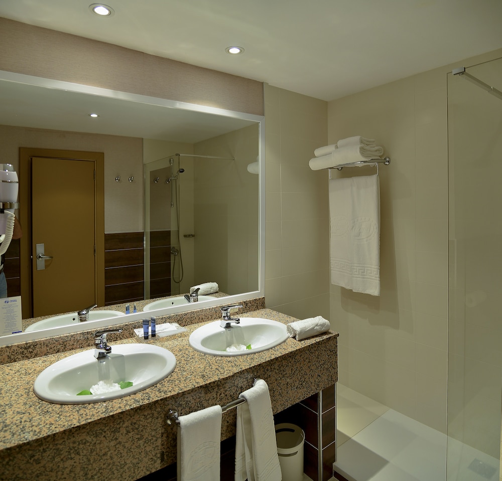 Beatriz Toledo Auditorium & Spa photo 4