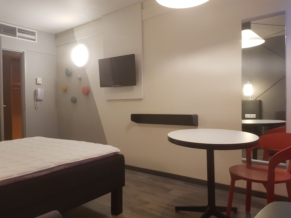ibis Ales Centre Ville Hotel