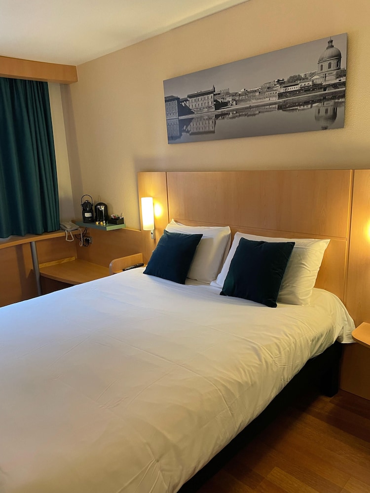 ibis Toulouse Airport