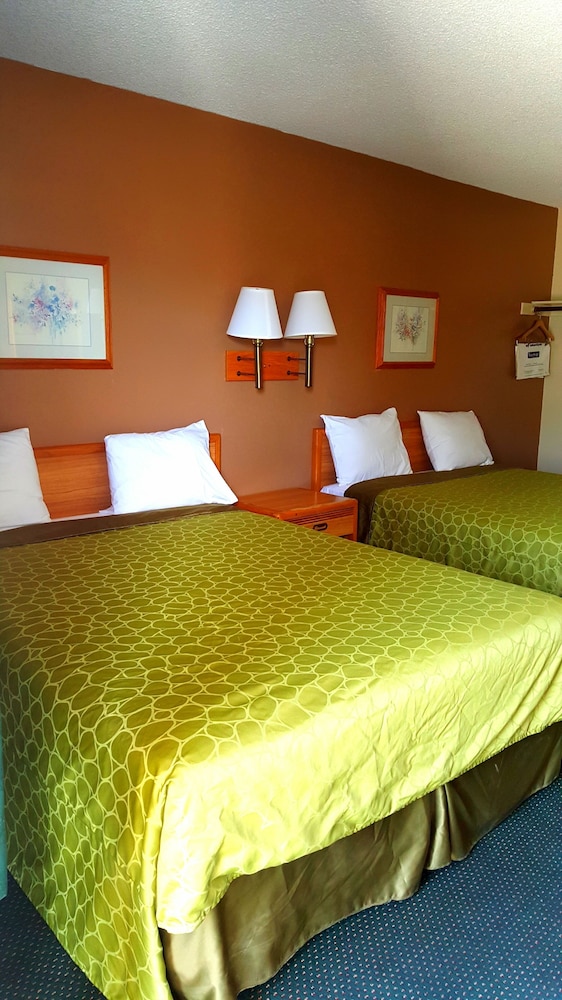 Travelodge by Wyndham Indio