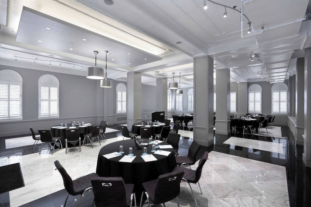 Le Méridien Dallas, The Stoneleigh