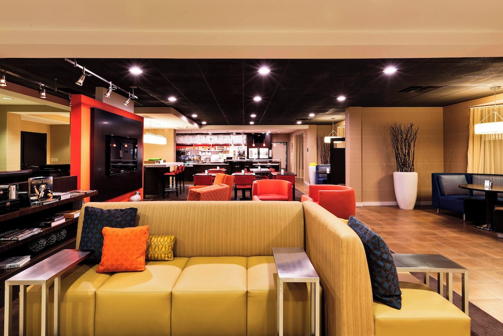 Courtyard by Marriott Mishawaka-University Area