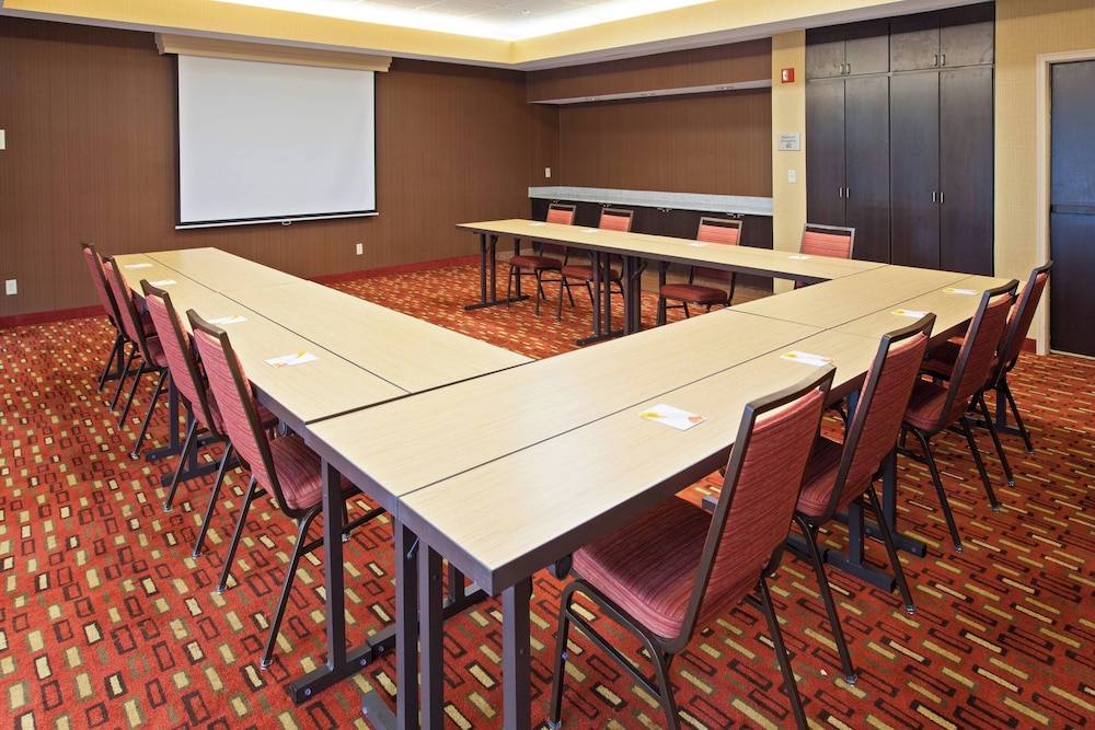 Courtyard by Marriott Mishawaka-University Area