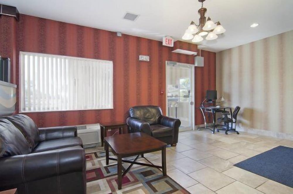 Quality Inn & Suites Mankato East