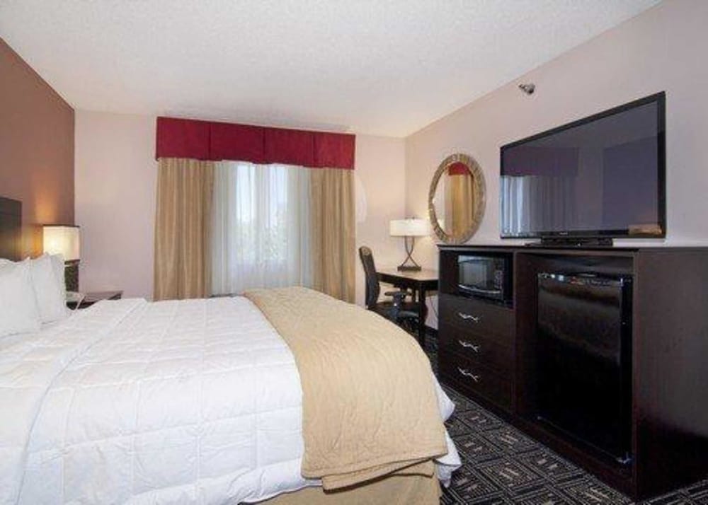 Quality Inn & Suites Mankato East