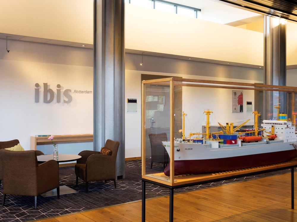 Ibis Rotterdam Vlaardingen photo 2