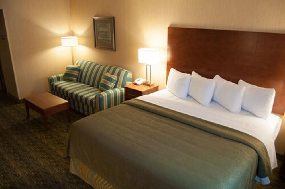 Quality Inn Bedford