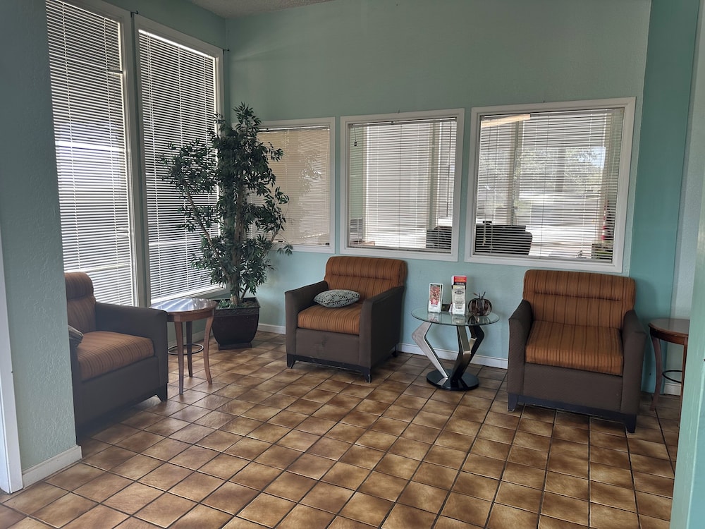 Home Suites Hill Country