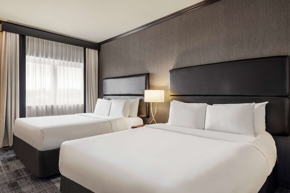 Best Western Plus City Centre/Centre-Ville