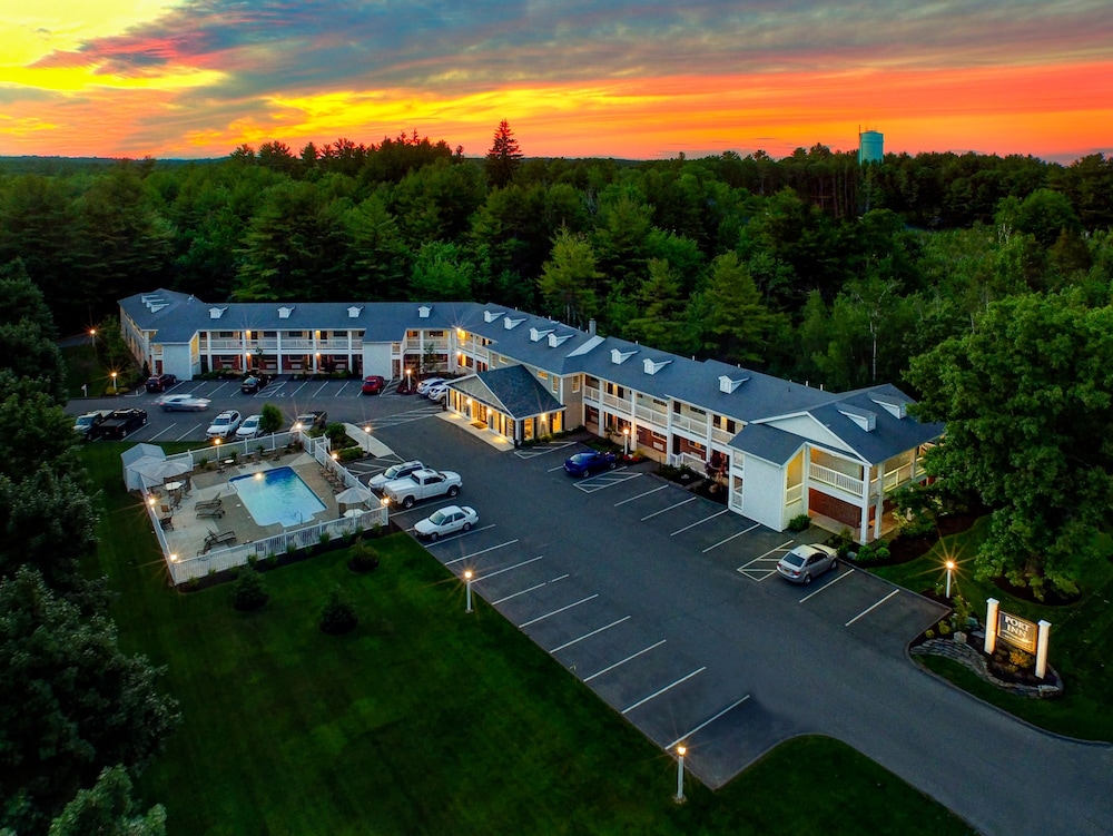 Port Inn & Suites Kennebunk, an Ascend Collection Hotel