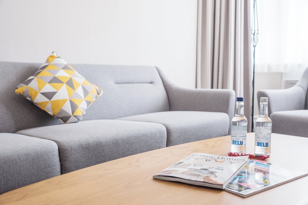 Holiday Inn Farnborough By IHG
