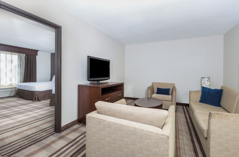 Holiday Inn Express San Diego - SeaWorld Area by IHG