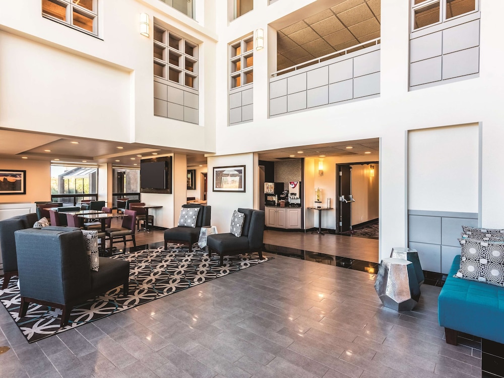 La Quinta Inn & Suites by Wyndham Colorado Springs North