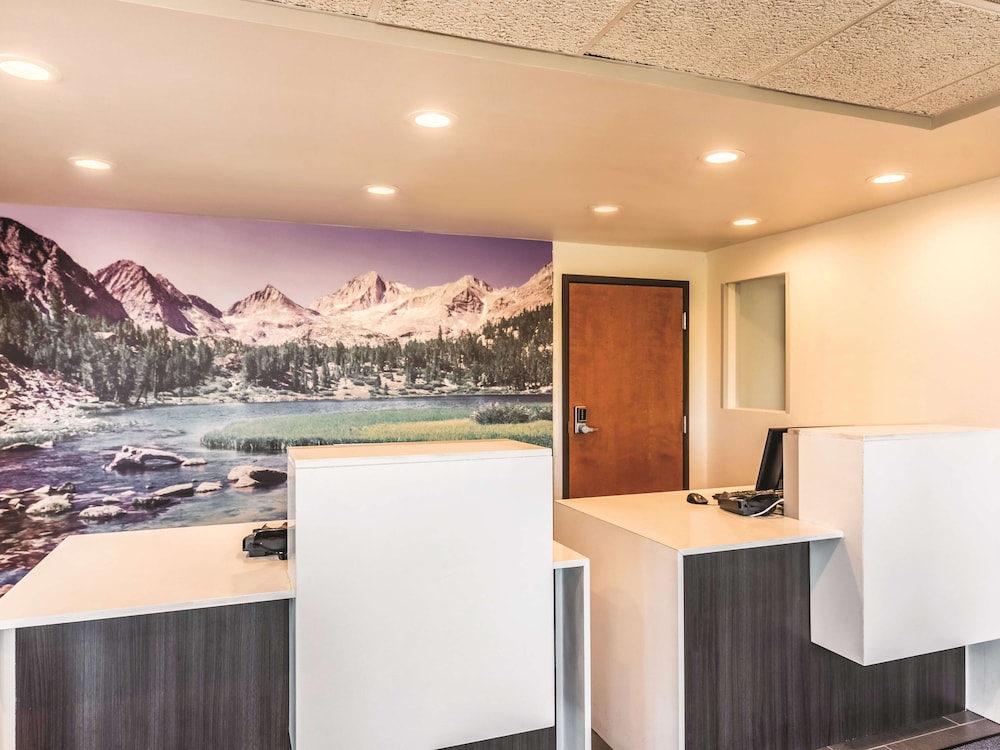 La Quinta Inn & Suites by Wyndham Colorado Springs North
