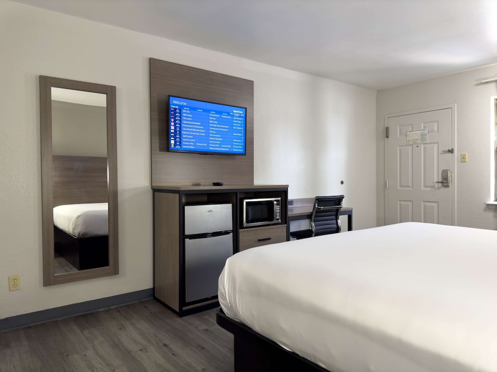 Americas Best Value Inn Austin University