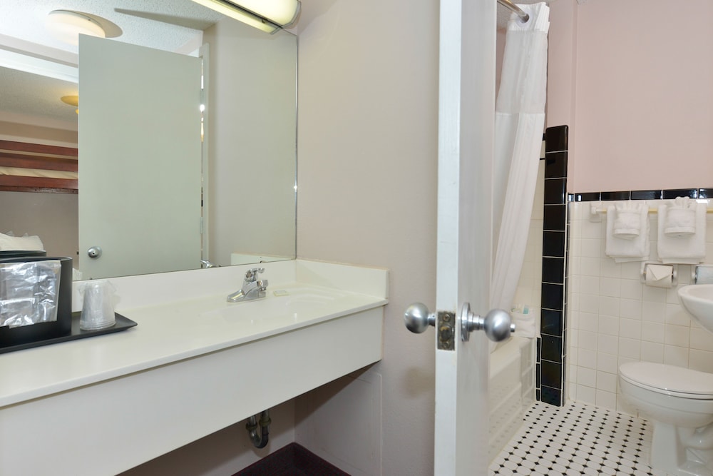 Best Western Route 66 Rail Haven