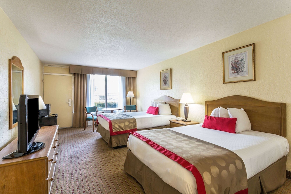 Ramada by Wyndham Houma