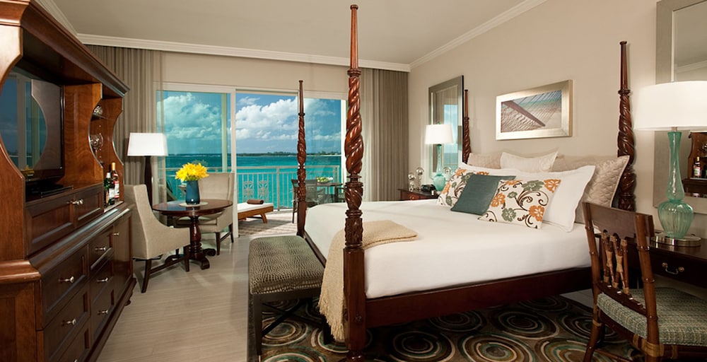 Sandals Royal Bahamian - ALL INCLUSIVE Couples Only