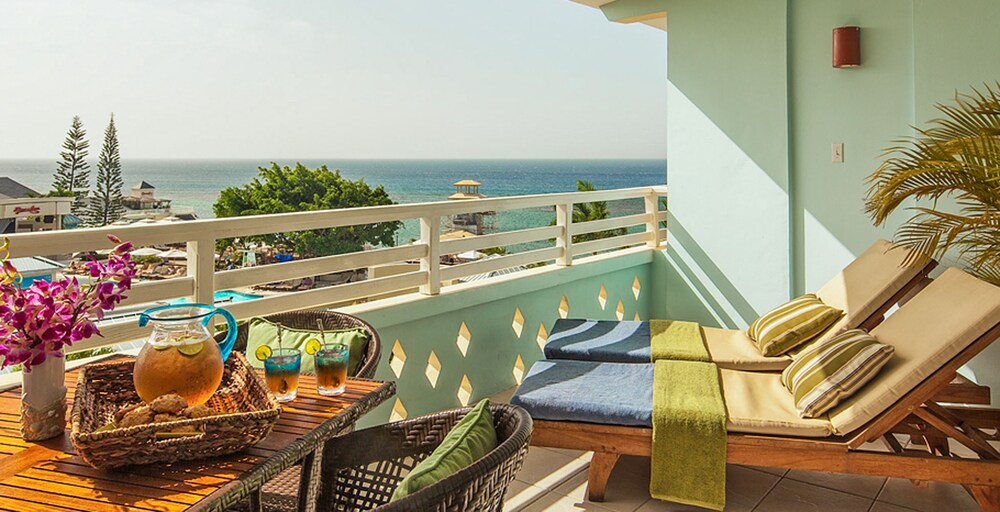 Beaches Ocho Rios photo 3