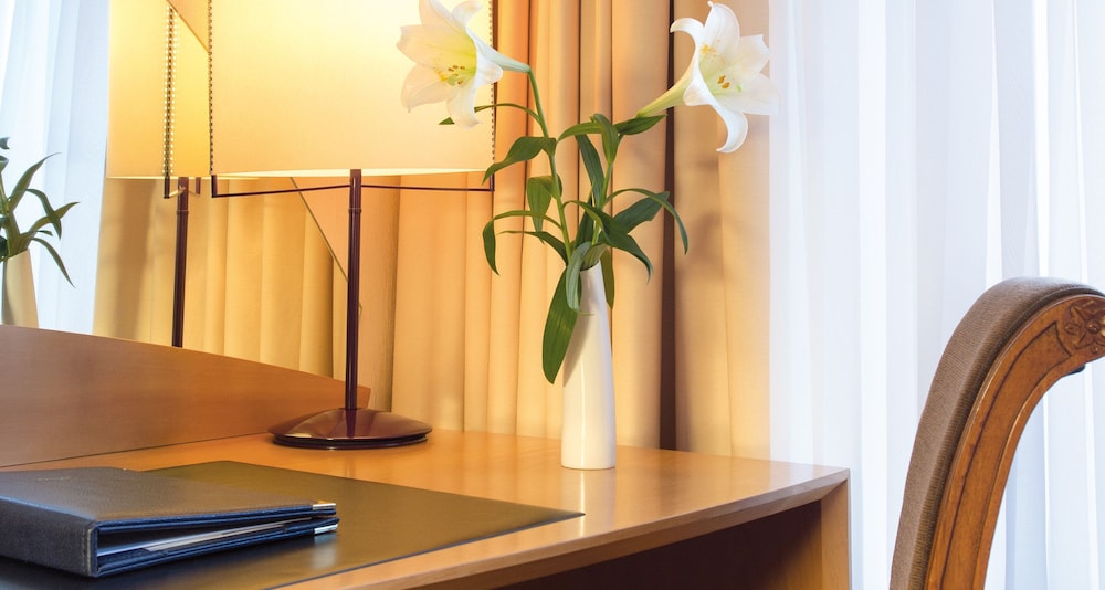Victor's Residenz Hotel Frankenthal photo 4