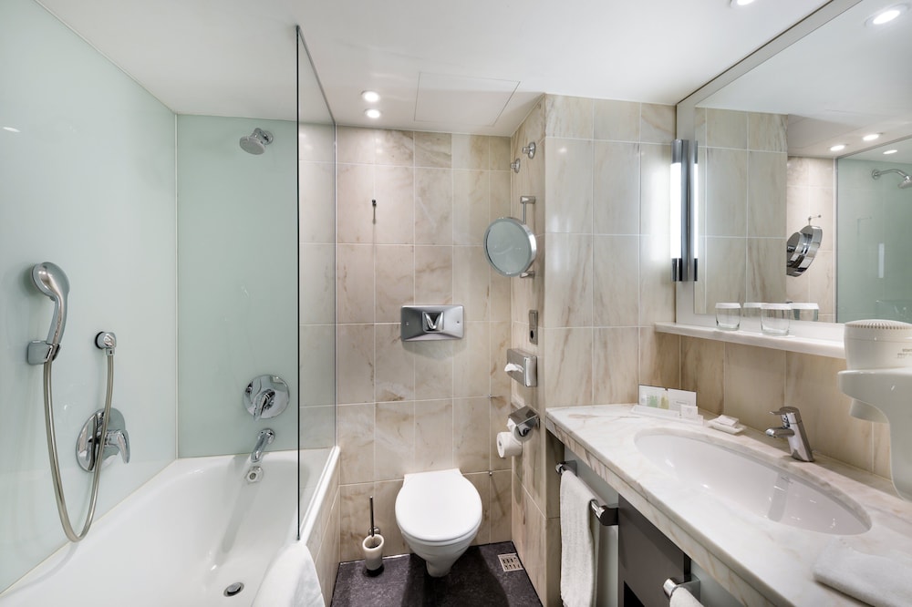 Crowne Plaza Düsseldorf-Neuss by IHG photo 3