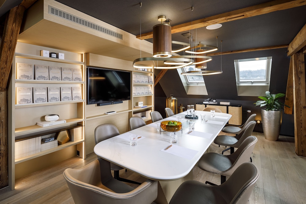 Small Luxury Hotel Ambassador Zürich photo 3