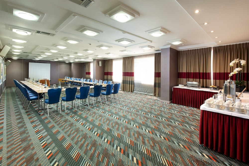 Crowne Plaza Athens City Centre by IHG photo 3