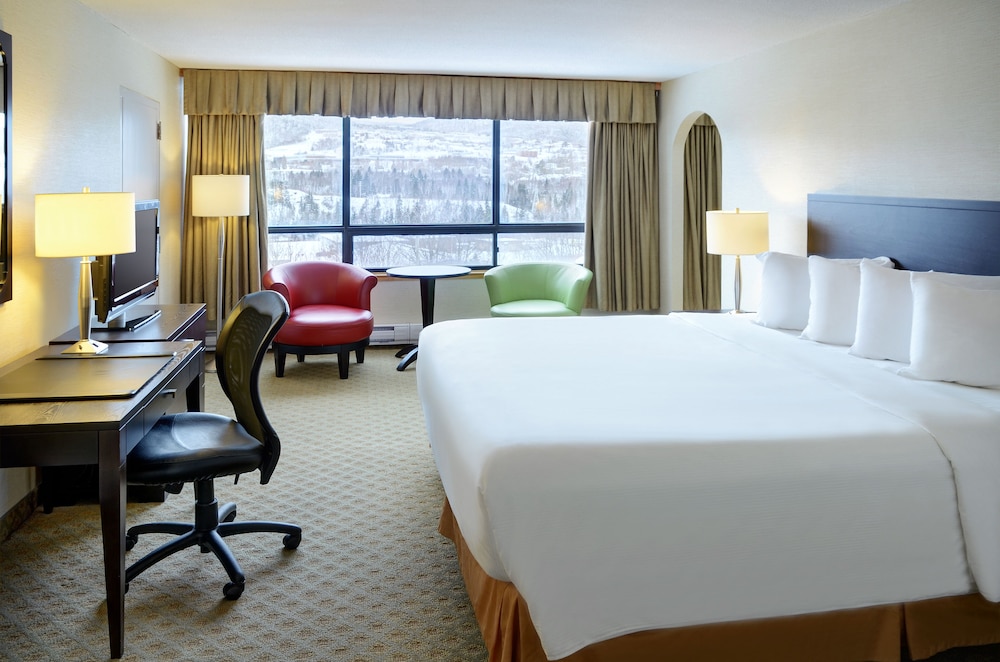 Greenwood Inn & Suites photo 4