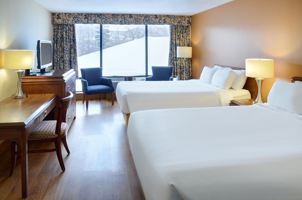 Greenwood Inn & Suites